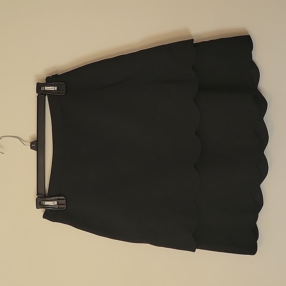TCEC White Scalloped Hem Skirt main image 0
